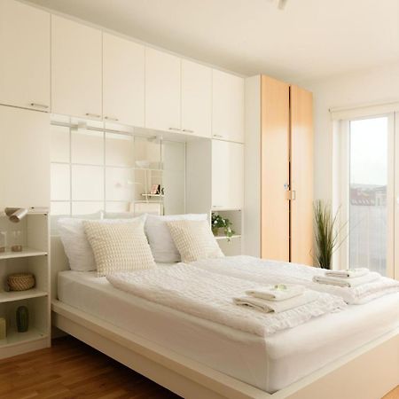 Modern Vienna Apartment In Prime Location Viena Exterior foto