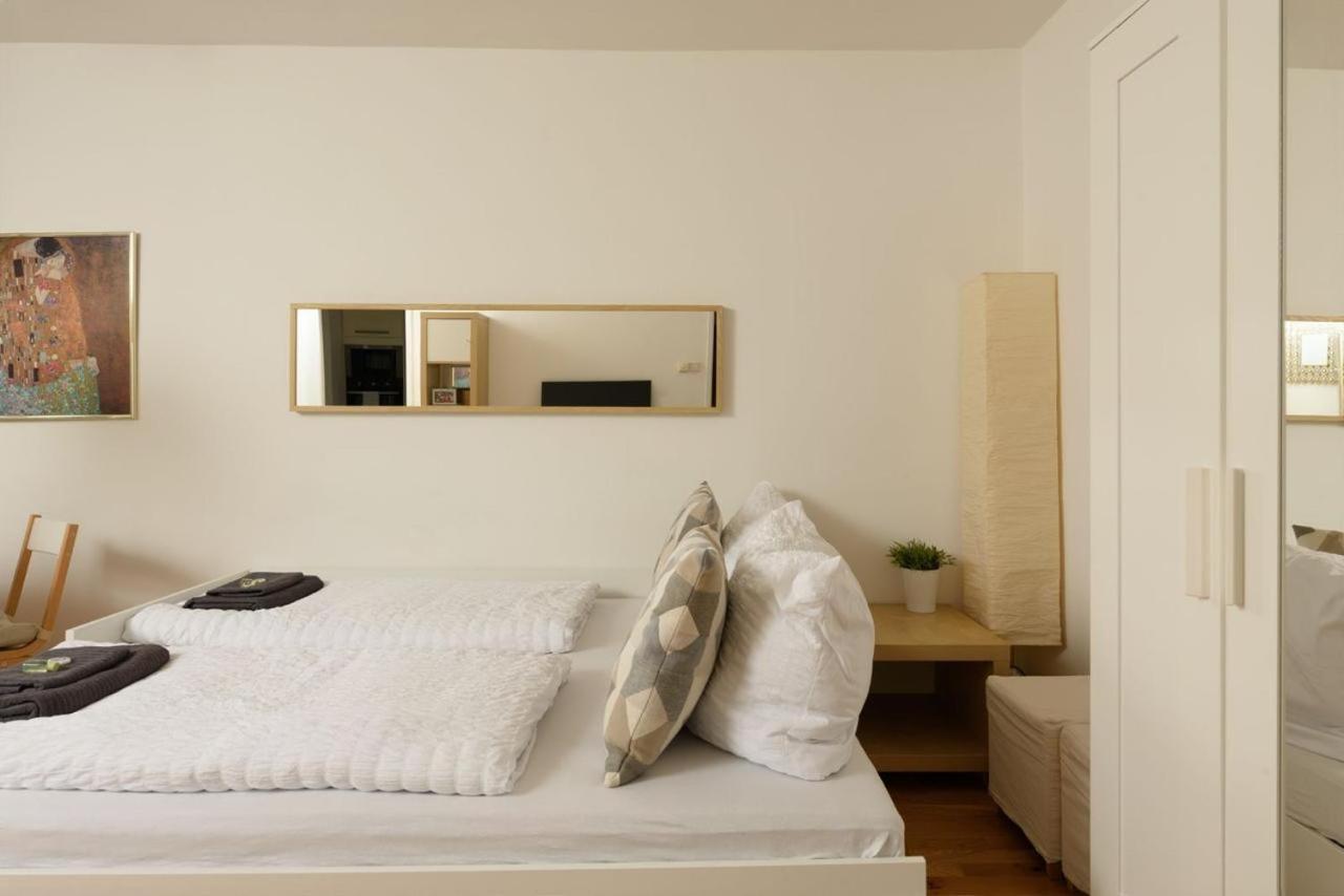 Modern Vienna Apartment In Prime Location Viena Exterior foto