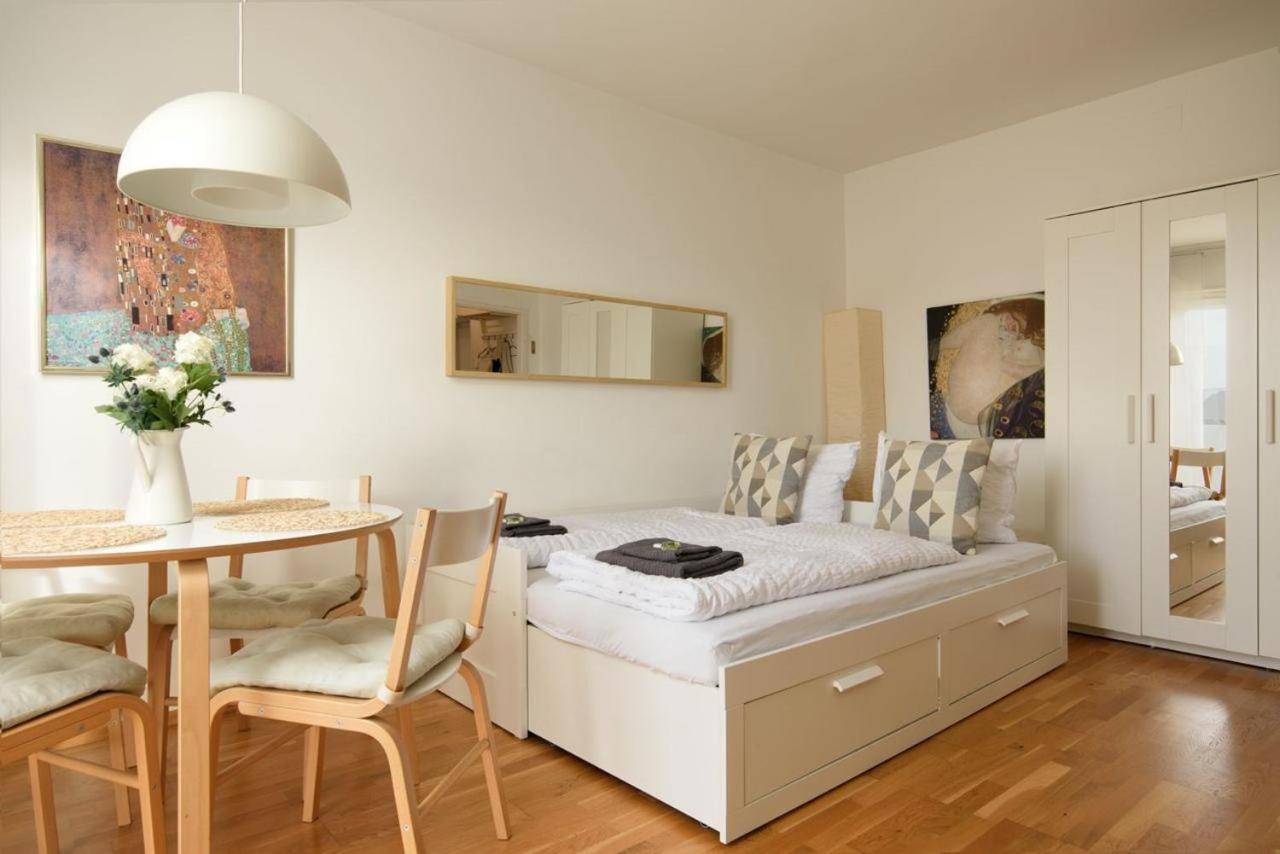Modern Vienna Apartment In Prime Location Viena Exterior foto